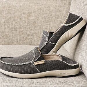 Gecko Man Womens Gray Slip-On Shoes 10